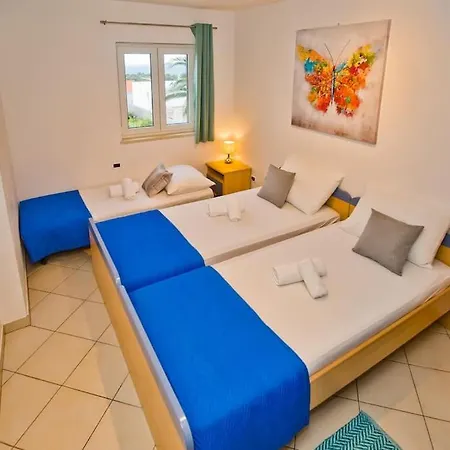 Апартаменты Amazing Sea View 6 P *